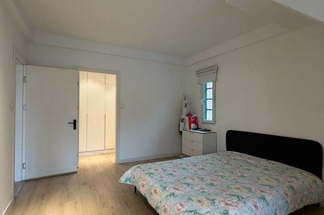 2 Brs, 2 Baths with Open Balcony, 120 sqm @ Jiaotong uni L10&11