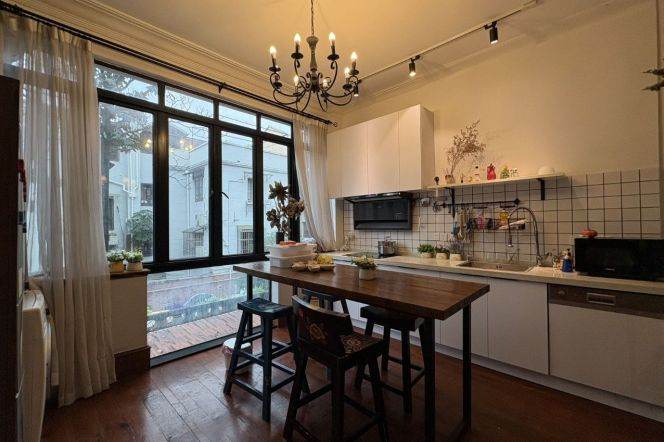 Well decorated 2Br+1office Lane House w. Heating &Terrace