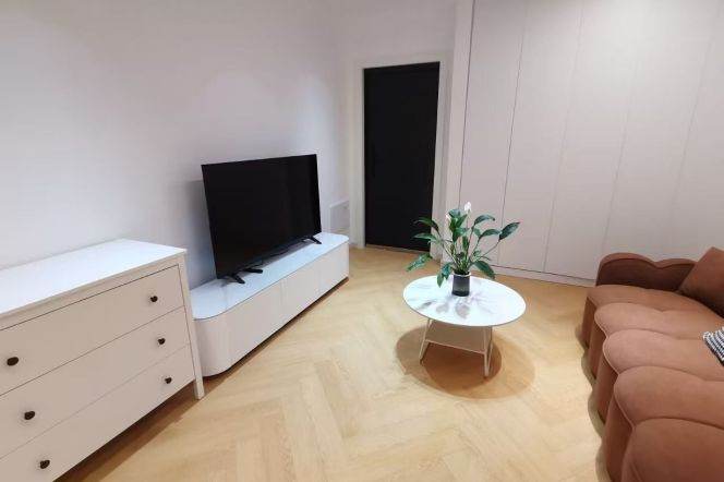 Furnished 1bd w/ Elevator-West Nanjing/Jing'an Temple