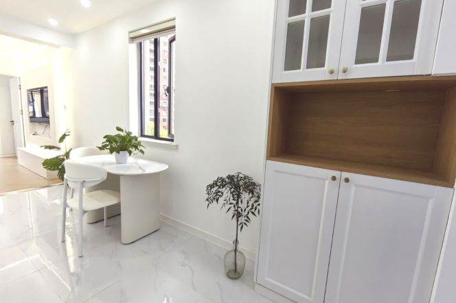 Zhongshan park/charming 1br 2lr/all bright room/brand furniture@L2/3/4