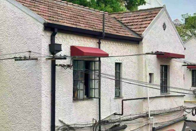 balcony- shanghai historical building- comfortable @ Yueyang Road 