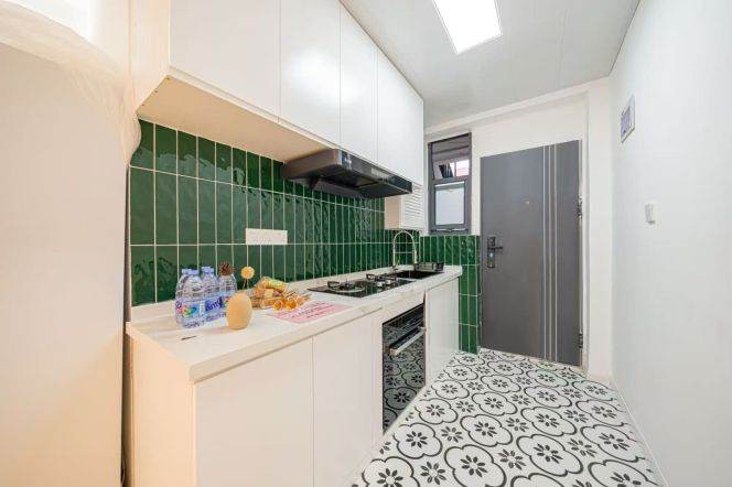 Furnished 1bd-Loushanguan Road