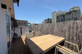 Recently renovated 2brs w/terrace