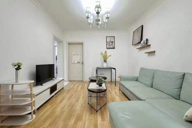 Modern 2br/90sqm & elevator/oven@W Nanjing Rd & Line 2/12/13