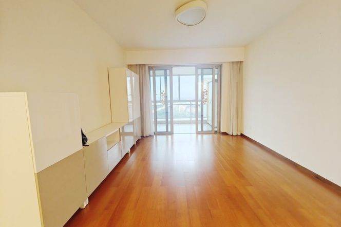 Modern 3brs with balcony and floor heating in LUjiazui