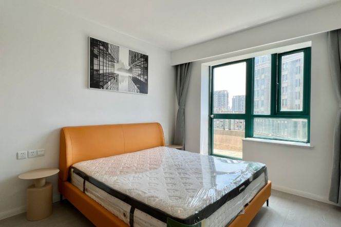 Modern 3brs with floor heating and balcony in Pudong