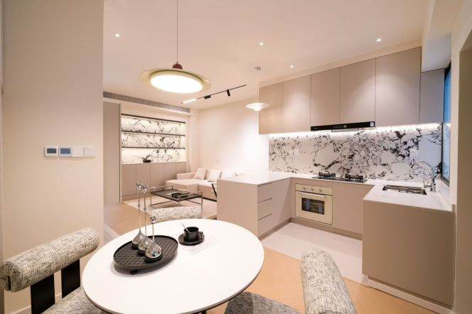 1 Big Br with Floor heating/Central ac/Oven, 80 sqm @ Changshou metro L7&13