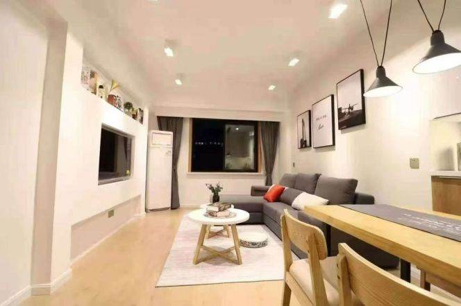 jing'an temple 1BR/big living room@L2/7