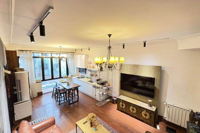 Well decorated 2Br+1office Lane House w. Heating &Terrace