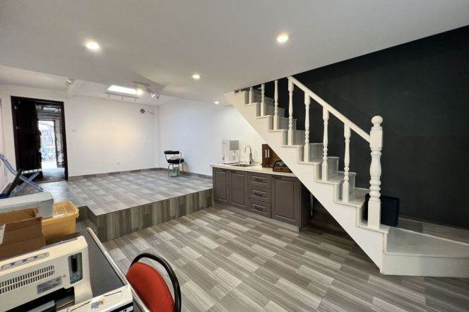 Nice yard 1Br/1Lr/1Bt apt nr Jiashan rd,M9/12