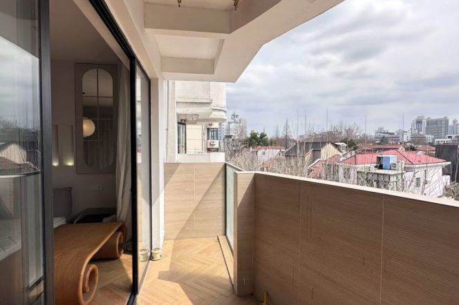 2 Brs, 2 Baths with Open Balcony/Floor heating/Oven, 120 sqm @ Shanghai Library L10