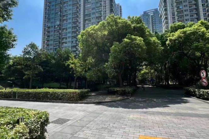 brand new modern big 2brs floor heating open balcony nice view beside line 9 SML mall