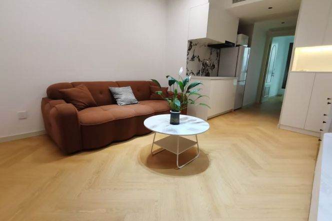 Furnished 1bd w/ Elevator-West Nanjing/Jing'an Temple