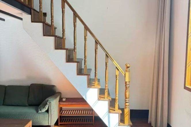 Bright loft 1 BR APT Shaoxing Rd Shanxi(s) Rd 5.5k