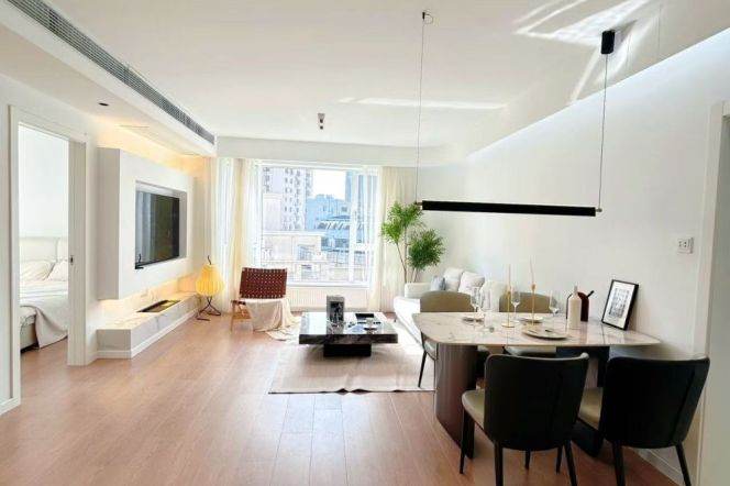 15.8k Homey 2Br with floor heating Nr Jiangsu Rd.line 2/11