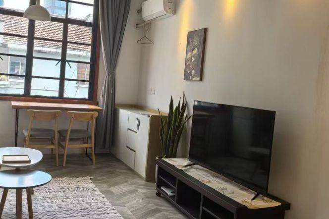 Bright 2Brs/1Lr/1Bt apt nr West nanjing rd,M2/12/13