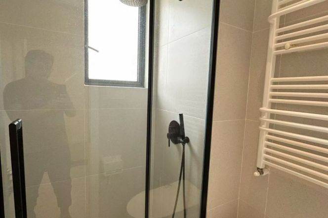 3 Brs, 2 Baths with Balcony/Wall heating/Central ac/Oven, 150 sqm @ Caoyang metro L3&4