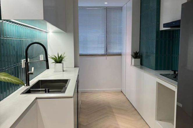 big 3 bedrooms floor heating open balcony beside Library and Wu kang road 