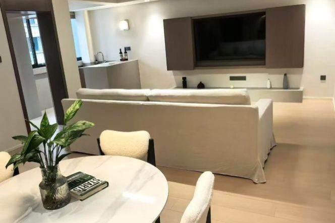 2 Brs with Floor heating/Central ac/Oven, 100 sqm, Brand-new Dec@ South Xiang metro L8