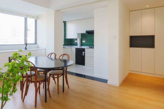 21k Nice 3Br 2Bathr Nr The Creek Close to Caoyang Rd.line3/4/11/14