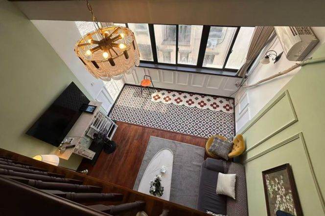 2 Brs with Private terrace, Wall heating, Oven, 90 sqm @ Middle Huaihai L13