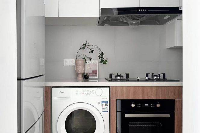 Modern 1 br/2 living & elevator/oven @Hongqiao Rd & Line 3/4/10