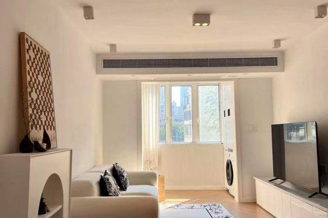 line2/15 loushanguan rd. 2beds 1 bath