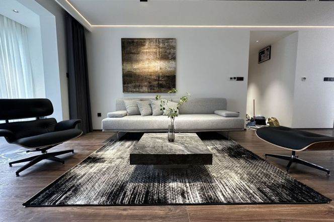 2 Brs, 1 Living room with Floor heating/Central ac/Dish washer, 120 sqm @ Xiaonanmen station L9