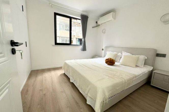 Furnished 1bd-Jiangsu Road
