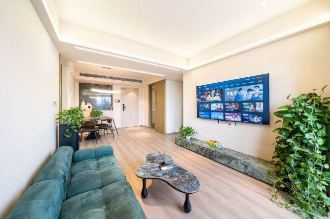2 Brs with Private Terrace, Floor heating, Central ac, Oven, 120 sqm @ Jiashan metro L9&12