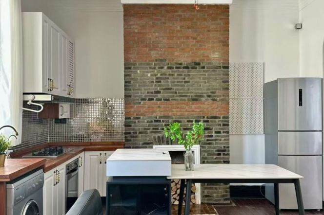 South Bright 1Br+1office w. Heating 