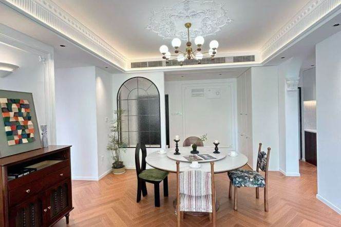 3 Brs, 2 Baths, Floor heating/Central ac,170 sqm, River View @ Shanghai Children Medical Centre L8