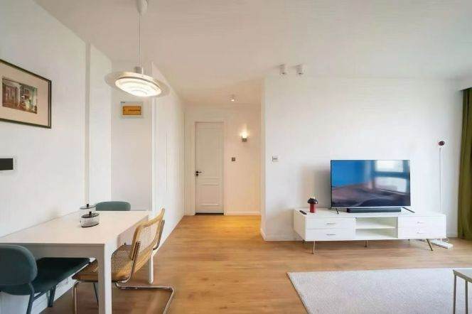 jing'an temple floor heat 1BR/big living room@L2/7/14