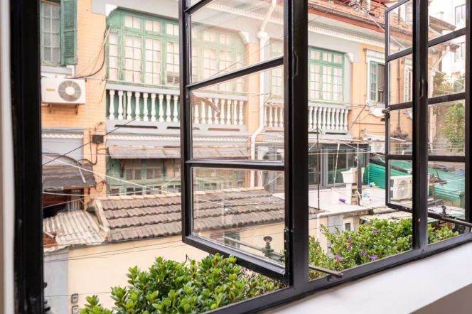 The whole house 1Br/1Lr/1Bt apt nr Changshu rd,M1/7