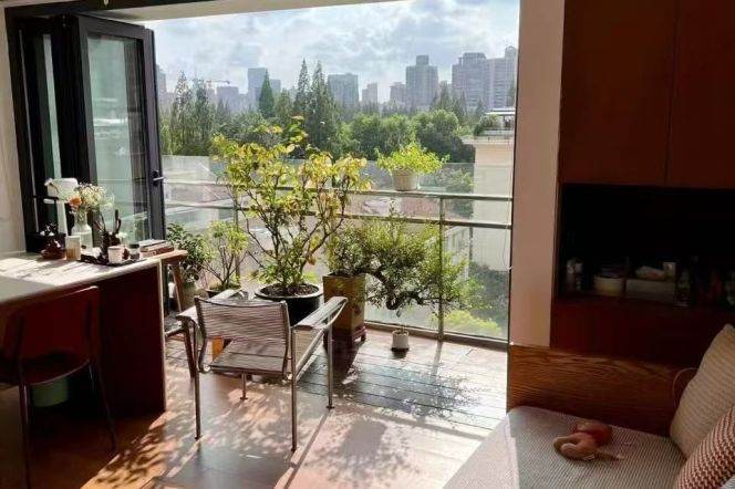 Stunning view 150sqm 2BR APT JT university 22k