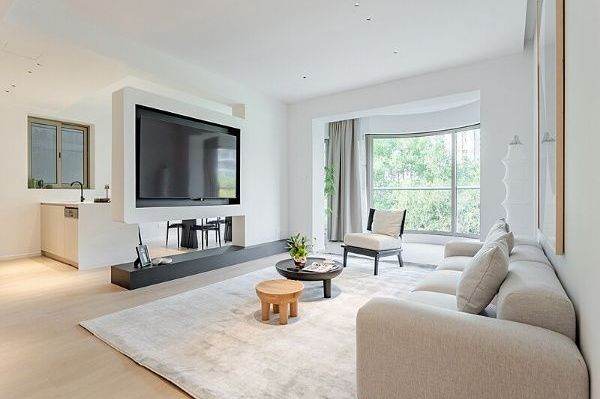 super modern big 2brs floor heating nice furniture in top 3 compound Pu dong Huang pu river