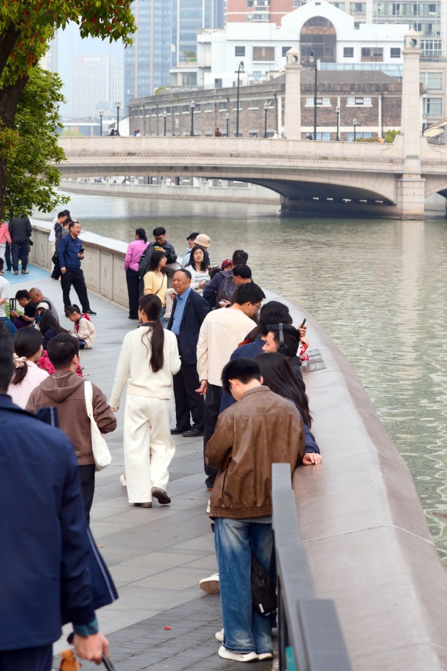 Paul Pairet Ice Cream and More: A Spring Walk on Suzhou Creek’s North Bank