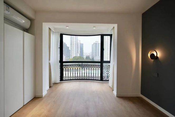 Modern 3brs with balcony and  floor heating Nearby Jing an temple 
