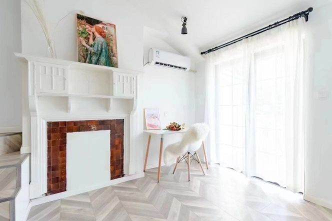 Beautiful 1br loft with huge terrace near South Shaanxi Road