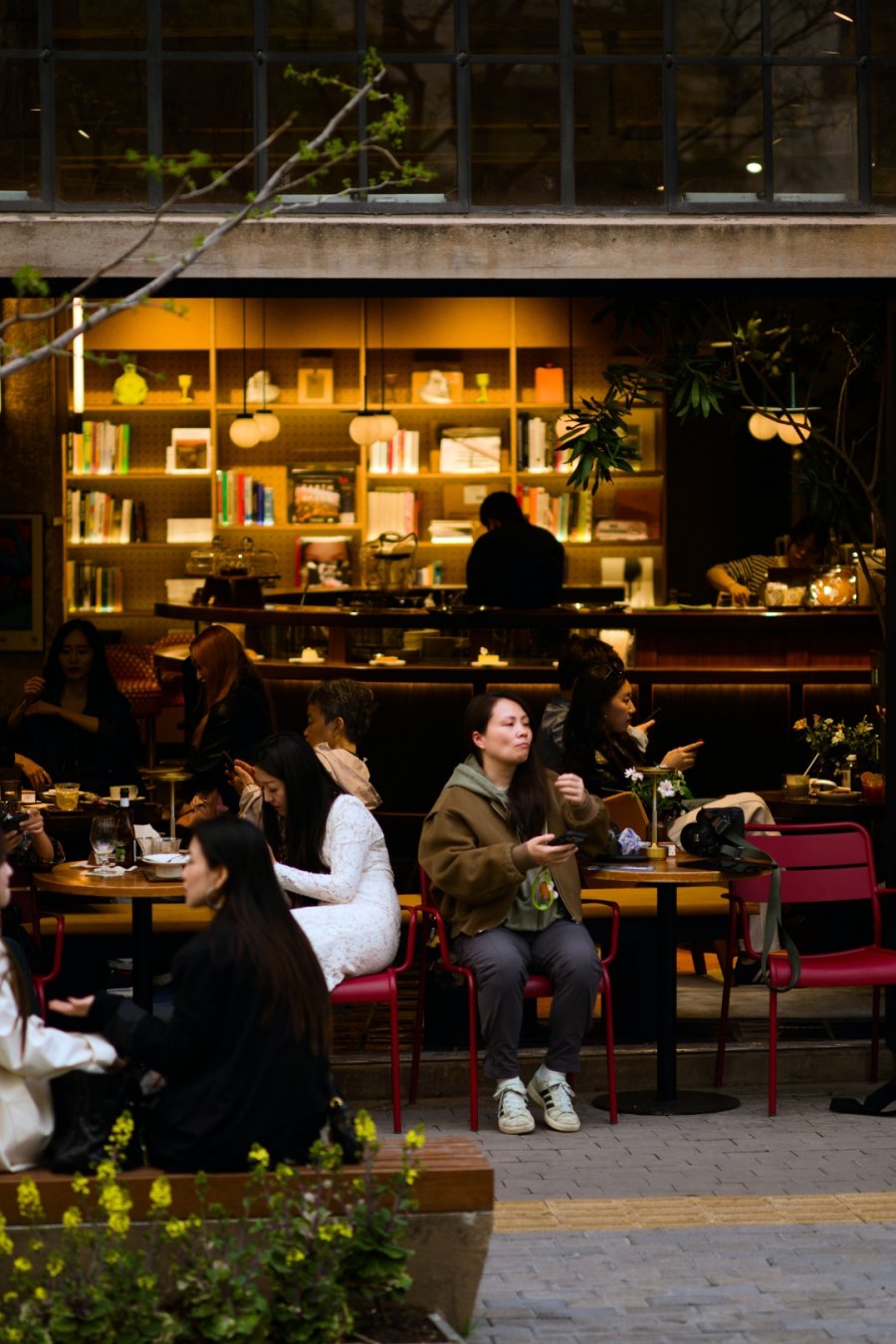 Paul Pairet Ice Cream and More: A Spring Walk on Suzhou Creek’s North Bank