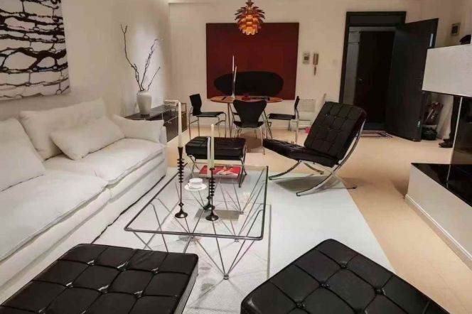 xujiahui 1BR/big living room@L1/4