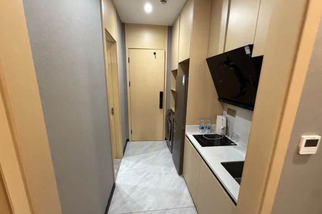 1Studio with elevator near line Xujiahui and Jiao'tong University can long and short lease