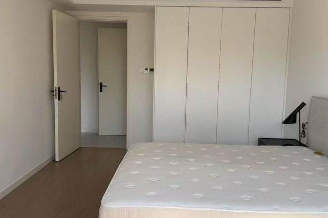 Elevator 1br with Floor heating @Huashan Road