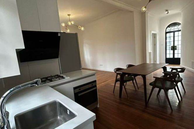 Beautiful green view 2brs with big yard near Hengshan Road