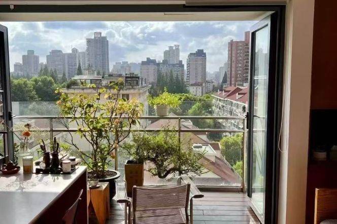 Stunning view 150sqm 2BR APT JT university 22k