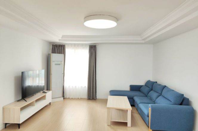 weining rd floor heat 2BR/big living room/115sqm@L2