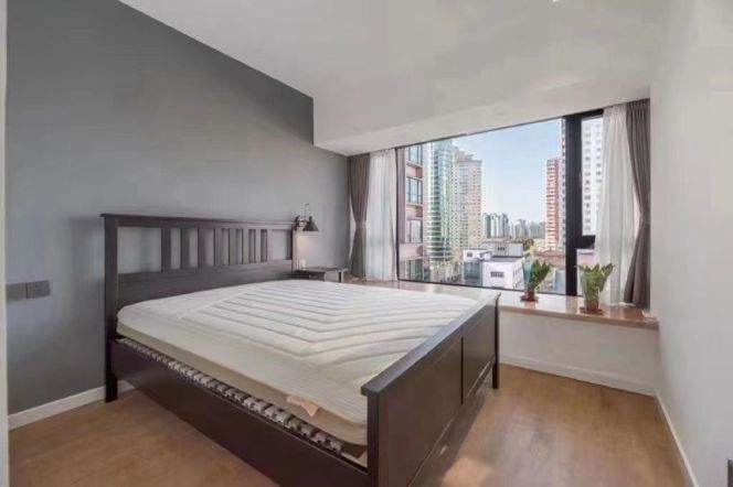 Modern 3brs with balcony and floor heating  in central downtown