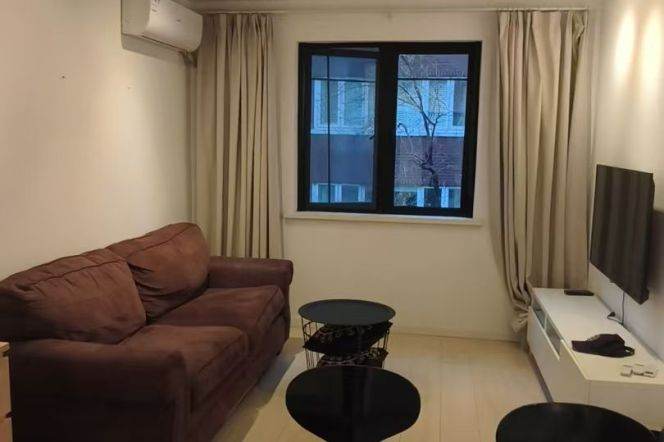 2BR with elevator near line 1/7/9 Heng'shan Rd and Zhaojiabang Rd can long and short lease