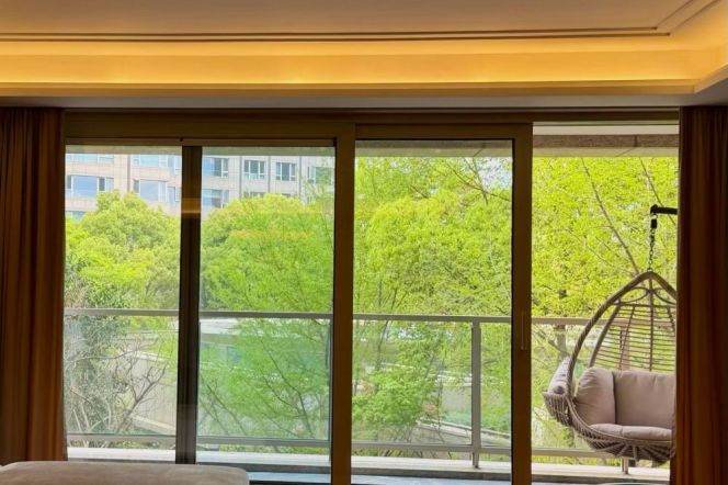 Luxury residences 3br-2bath with Big Living room  @South Maoming Road