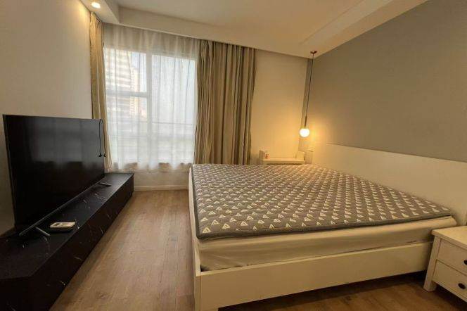 1 br near L2/L11 jiangsu rd station+elevator